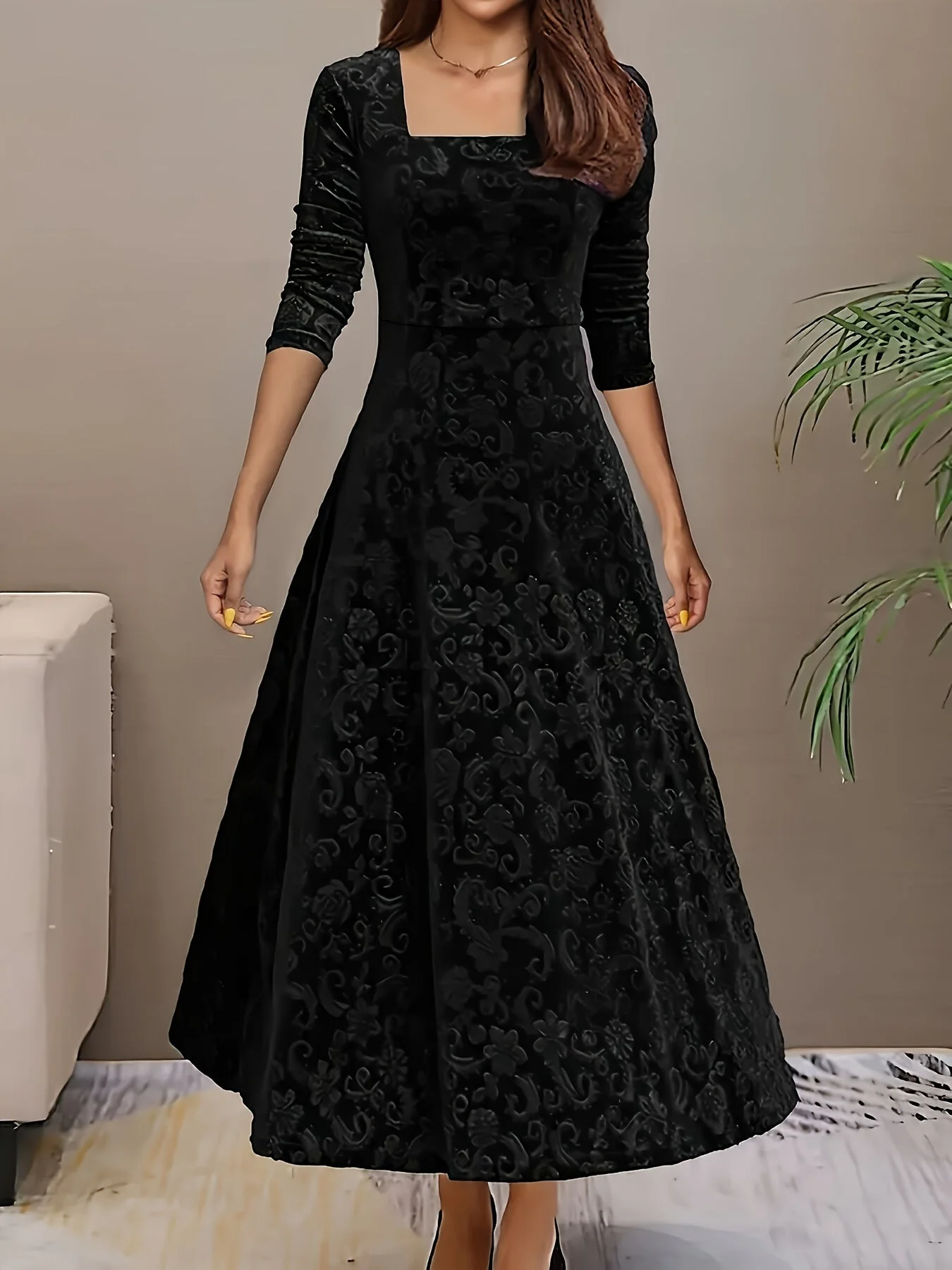 Beata | Elegancka sukienka midi z delikatnym kwiatowym wzorem damska - Image 5