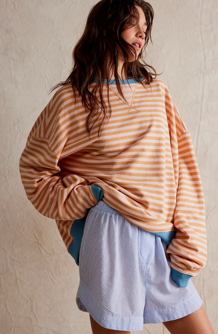 Klaudia | Oversize sweter damski w paski - Image 4