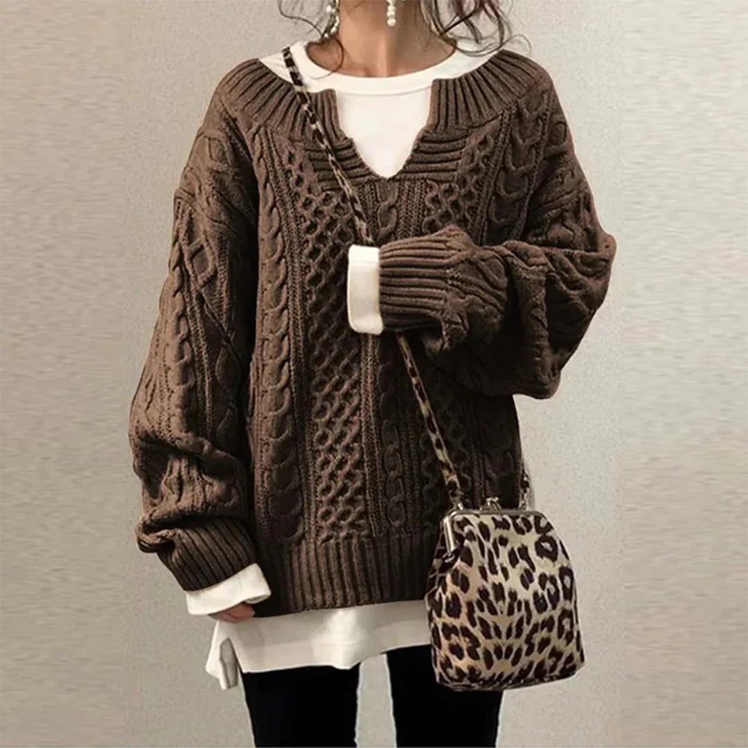 Nina | Sweter damski zimowy oversize w kablowym splocie - Image 2