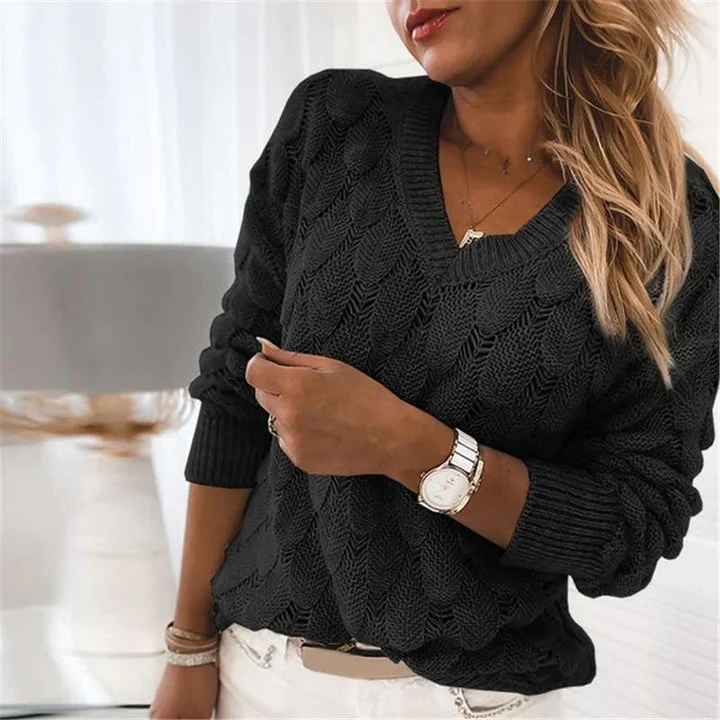 Urszula | Sweter damski z dekoltem w serek - Image 5